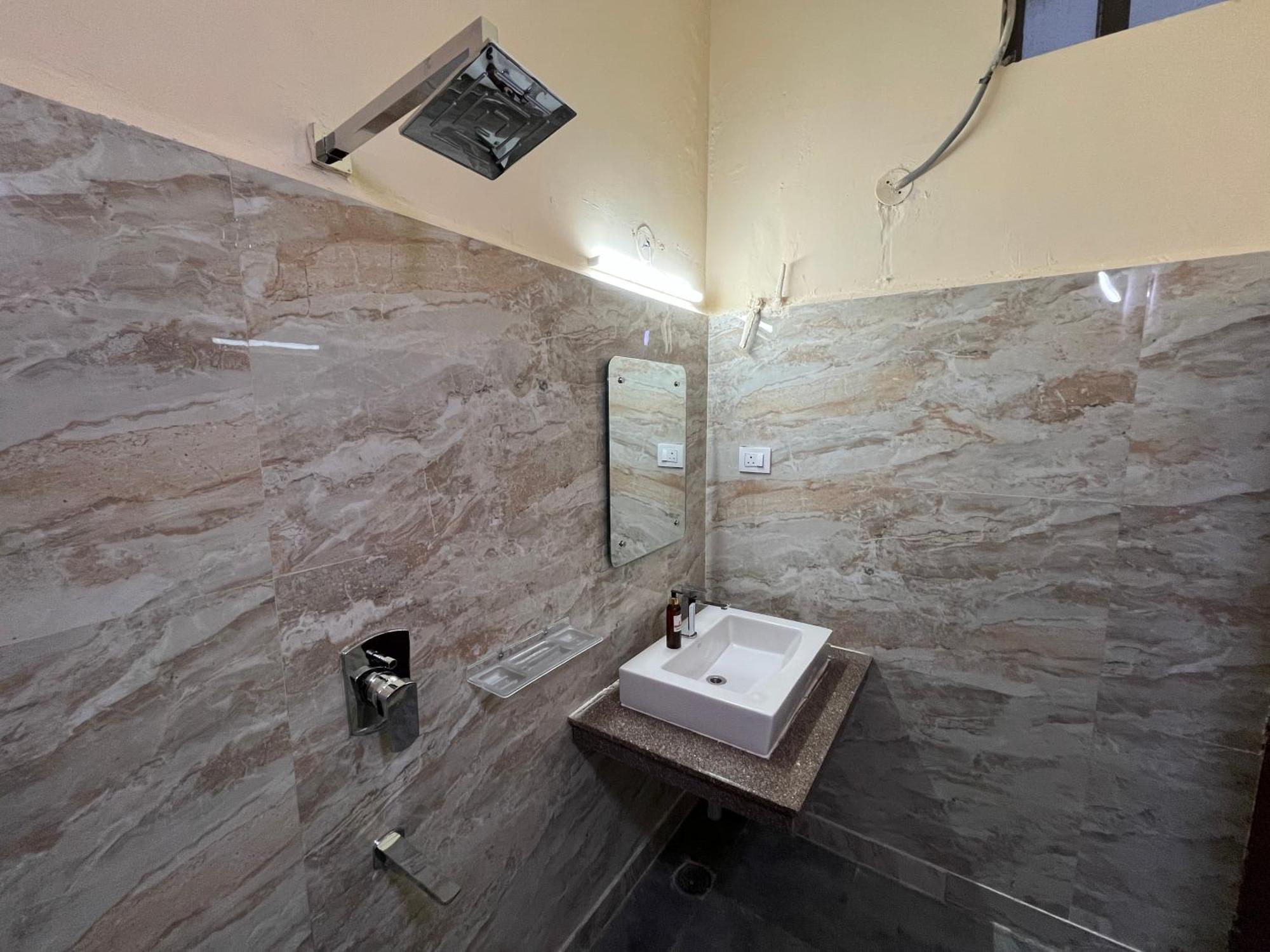 Ananya Comfortss Hospet Exterior foto